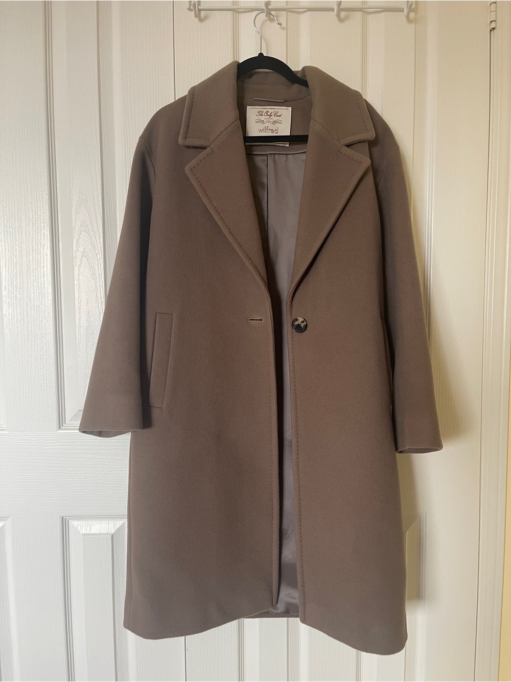 Wilfred the Only Coat Size 1 - Picture 2 of 3